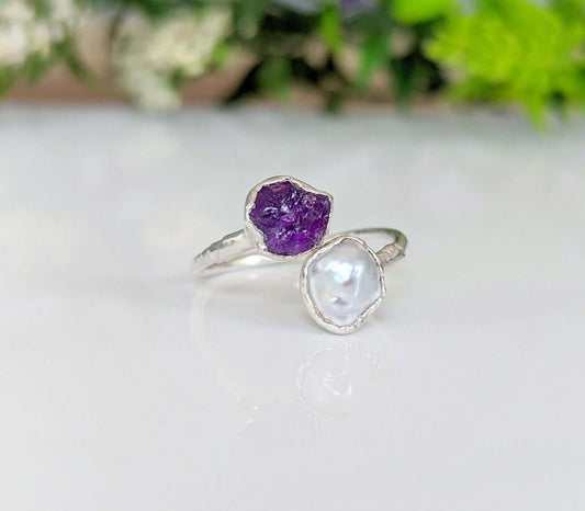 Toi et Moi raw gemstone ring featuring purple and white stones, symbolizing love and family connections.