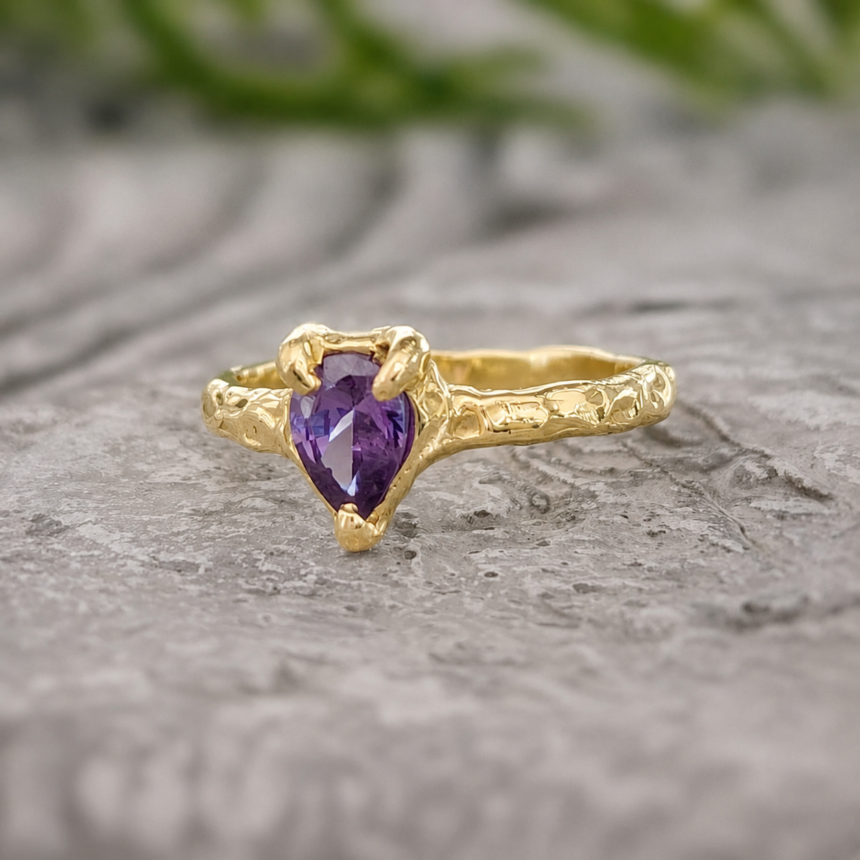 Textured Gold Amethyst ring