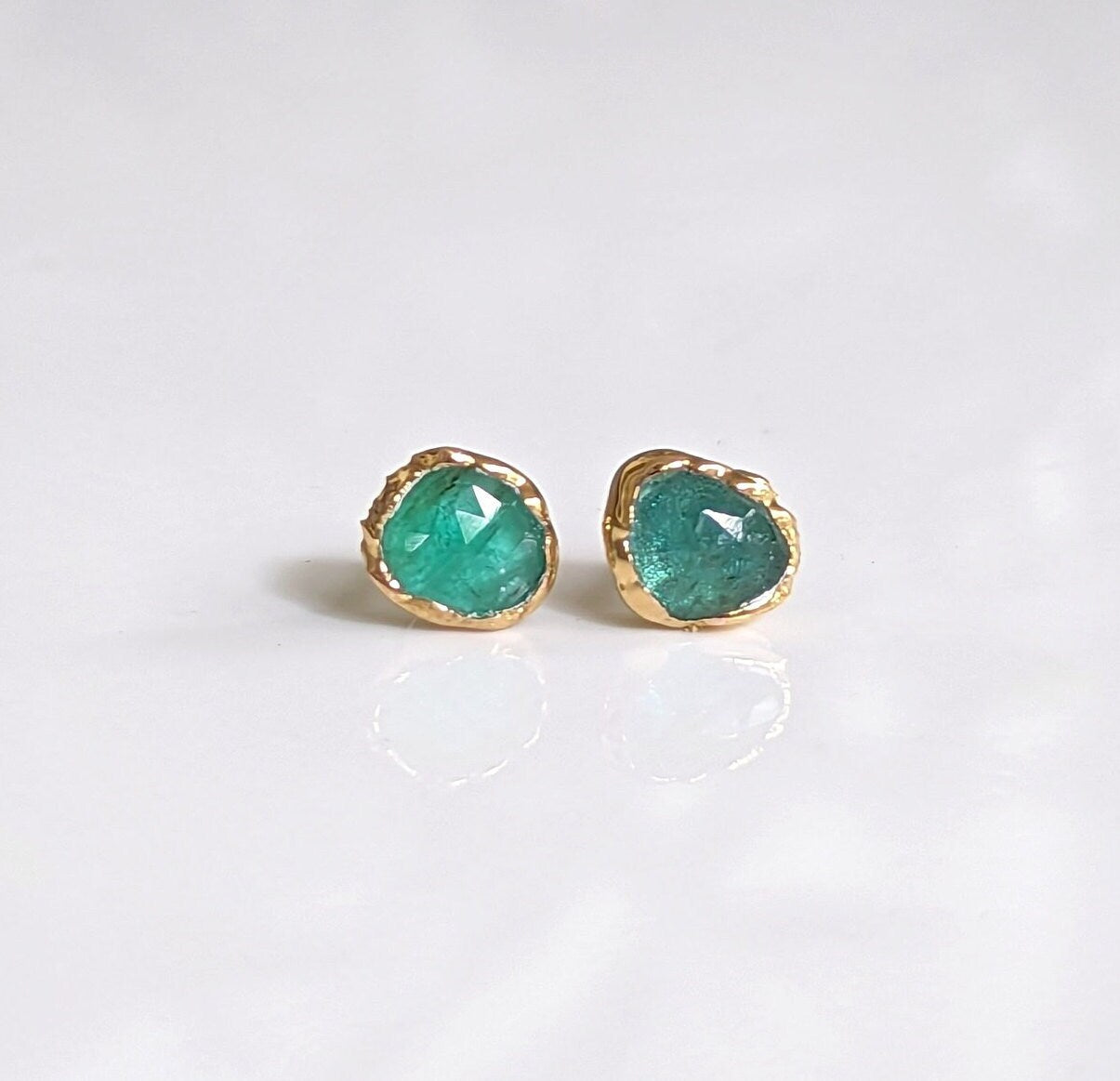 Natural Emerald stud earrings in 18k gold, featuring unique Rose cut faceted stones, perfect for gifts and bridal wear.