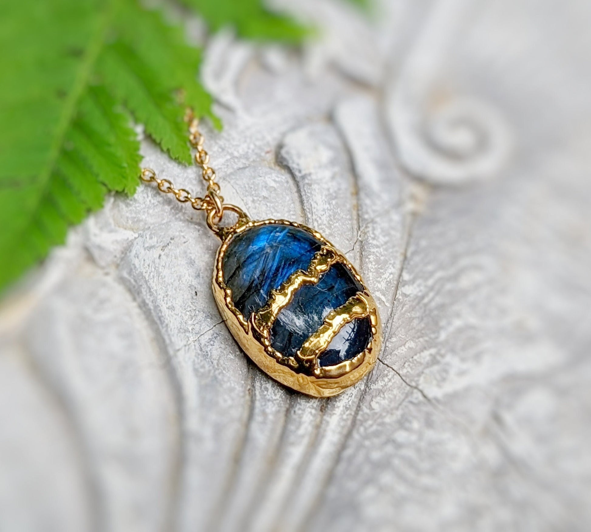 labradorite-kintsugi-necklace-
