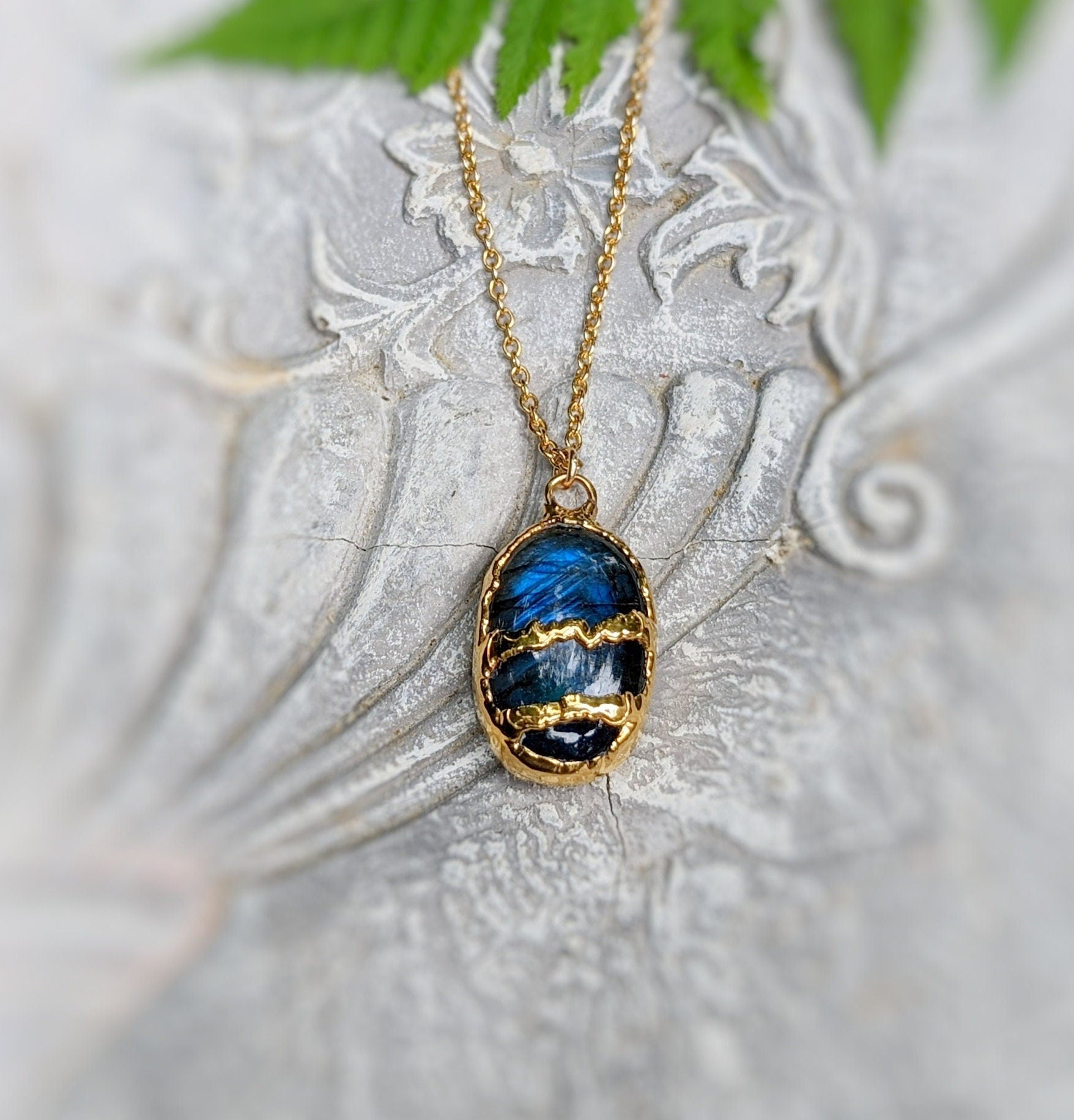 Labradorite Kintsugi necklace with 18k gold plating on 14k gold filled chain, perfect for gifts.